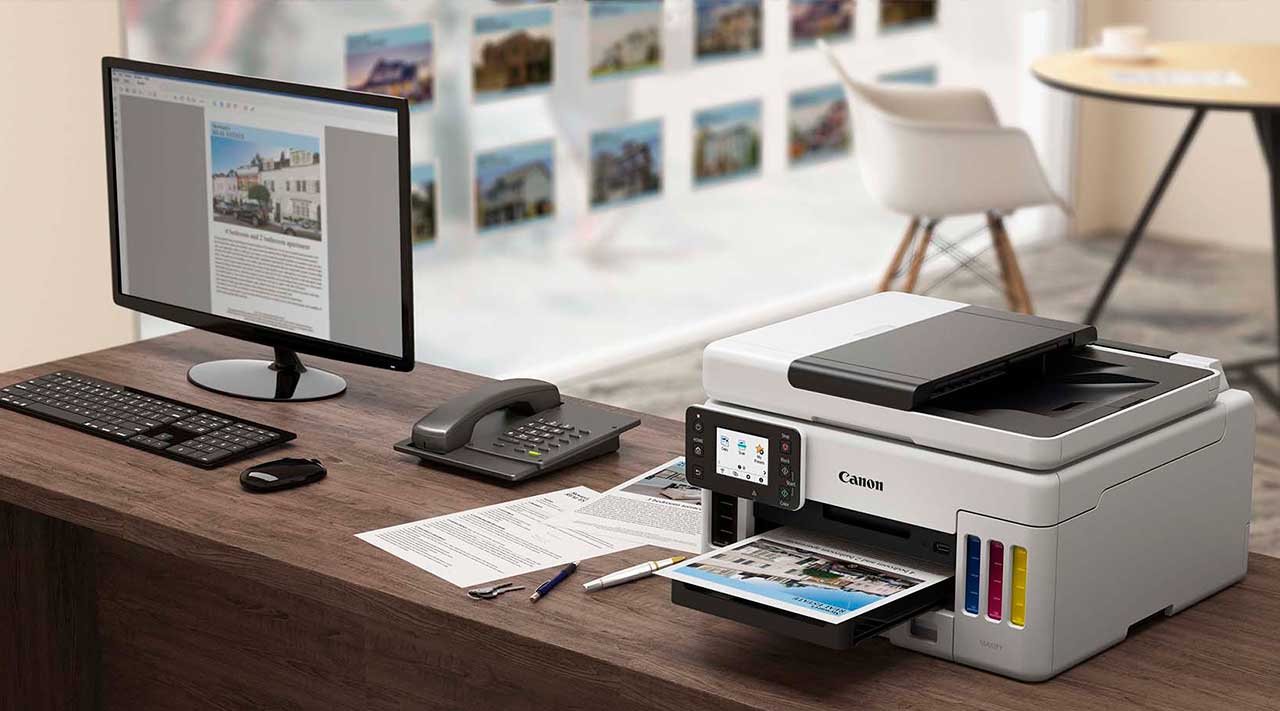 Impresora MAXIFY G6050 en un entorno de trabajo