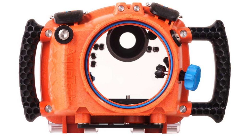 Carcasa EDGE de color naranja para la cámara Canon R5. Distribuida por Robisa, distribuidor oficial de Aquatech.