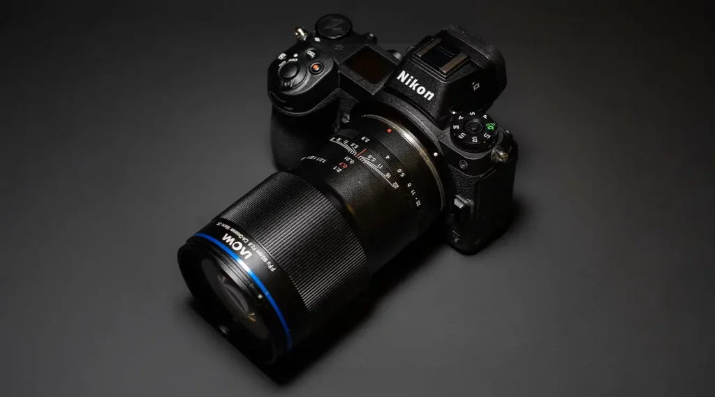Cámara Nikon con el nuevo Laowa 90 mm f2.8 2X Ultra Macro APO